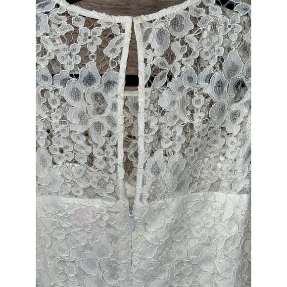 Women's Lilly Pulitzer Mila Lace Gold Cord Shift Dress Size 8 - Picture 6 of 7